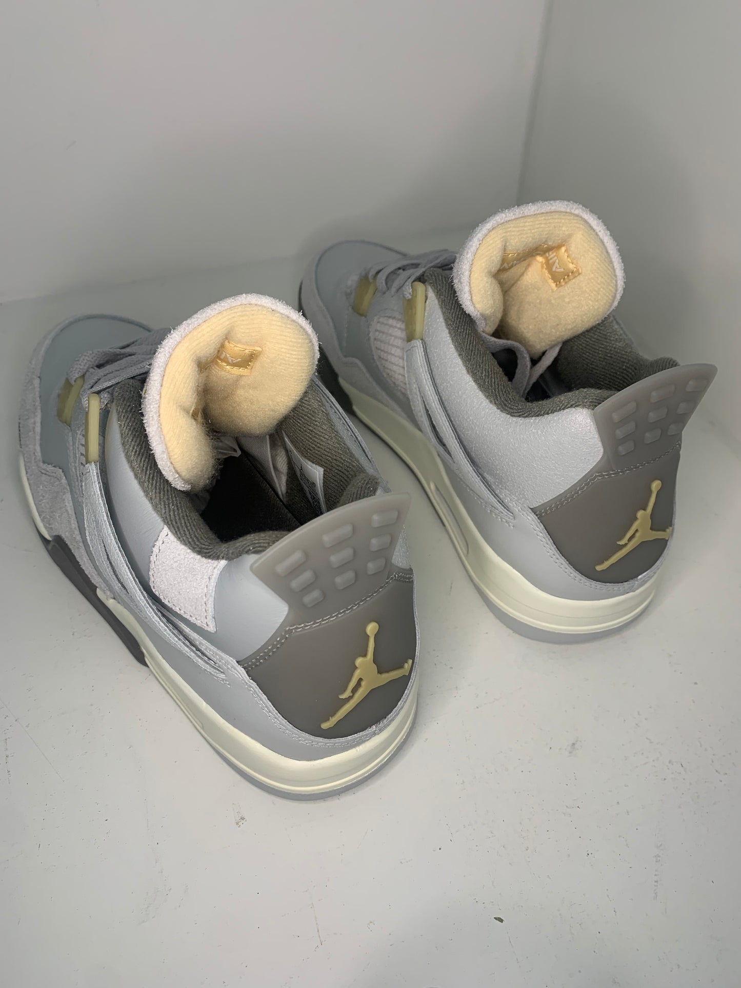 Air Jordan 4 Retro SE 'Craft'
